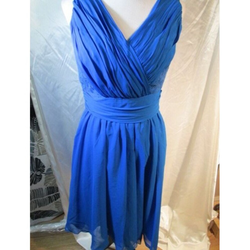 B2 BY JASMINE SAPPHIRE SLEEVELESS DRESS SIZE 12 NWT $180